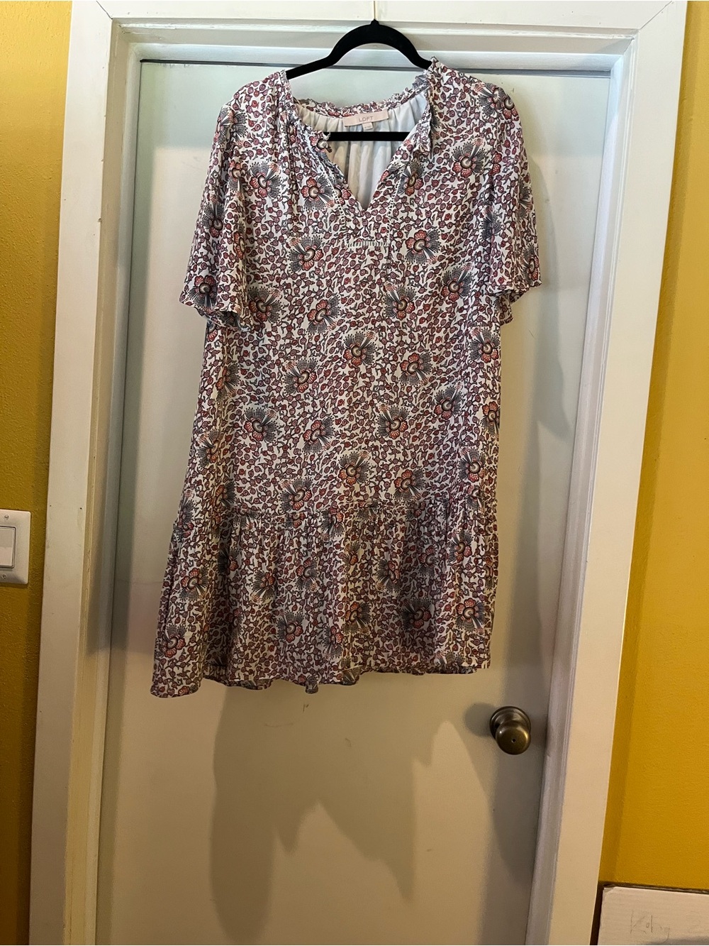 LOFT Floral V-Neck Mini Dress in Mauve and Cream